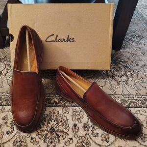 Clarks Men's Rich Brown Leather Slip-Ons